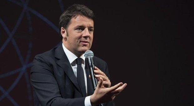 Manovra, Renzi difende l'abolizione della Tasi. "Chi ha un castello, la tassa la pagherà..."