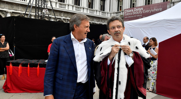 Il rettore Michele Bugliesi con il sindaco di Venezia Luigi Brugnaro