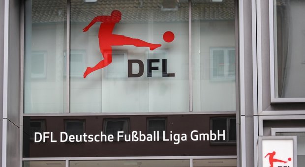 Coronavirus, in Bundesliga alcuni club pronti a chiedere il taglio degli stipendi ai calciatori