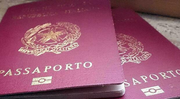 Caro passaporto, ma quanto tempo dovrò aspettarti? Caso per caso nelle cinque province marchigiane
