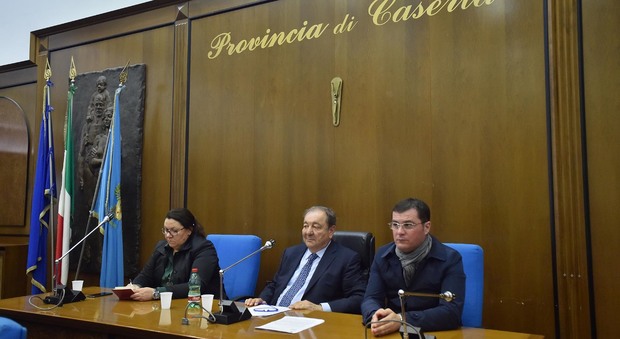 Provincia di Caserta, il presidente: «Chiuderemo le scuole»