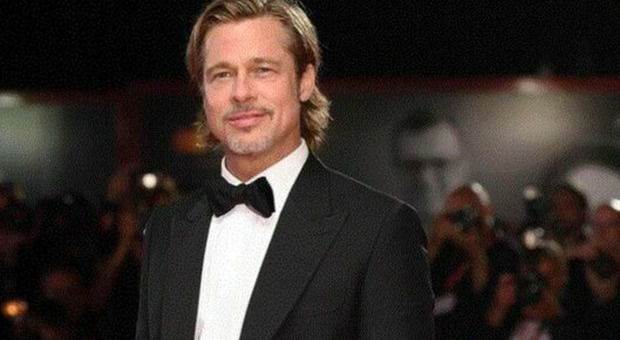 Brad Pitt, «lifting? Sparite rughe profonde e i segni dell'invecchiamento»: il video del chirurgo plastico
