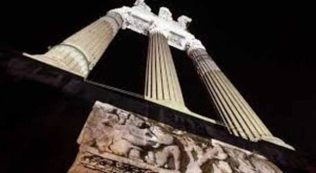 26 settembre 46 a.C. Giulio Cesare inaugura il tempio a Venere Genitrice