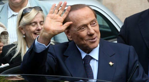Le Marche piangono la scomparsa di Berlusconi: «Buon viaggio Cavaliere hai cambiato anche noi»