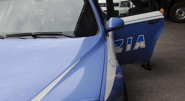 Perugia, entra con l'auto in questura Era ubriaco: denunciato