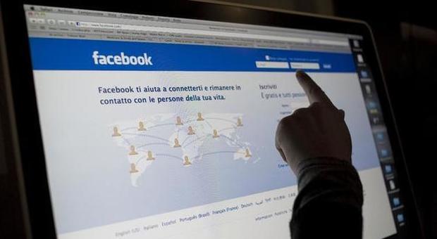 Facebook punta sulle news: arriva il servizio «Notify»