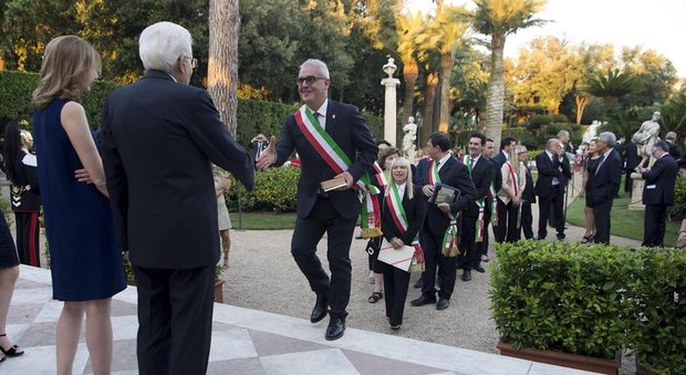 Ricevimento al Quirinale: «L'Italia nelle difficoltà sa fare fronte comune»