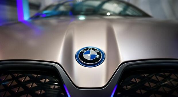 BMW, nel 2020 flusso di cassa superiore alle aspettative del mercato