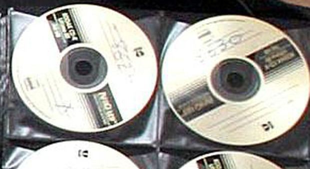 Compact disc addio: chiude l'ultima fabbrica degli Stati Uniti. E Best Buy smette di venderli