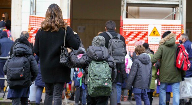Scuola ad Avellino, orari differenziati anche per le classi dei più «giovani»