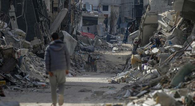 Gaza, tregua bloccata: Israele chiude all'accordo Razzi dal Libano. E Biden dice no all’invio di armi