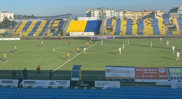 Giugliano, nuova gara per i lavori allo stadio: ma si continuerà a giocare