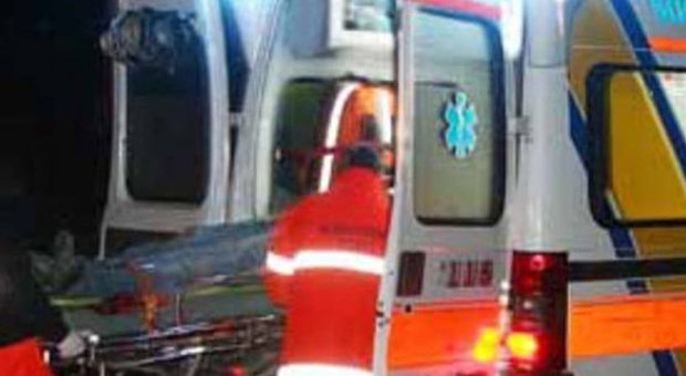 Scontro tra due auto nel Modenese: muore 26enne, quattro feriti