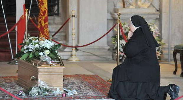 Addio a Valeria, domani i funerali: Renzi arrivato a Venezia