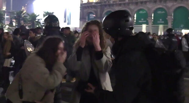 Milano, violenze di Capodanno in piazza Duomo: arrestati due minorenni