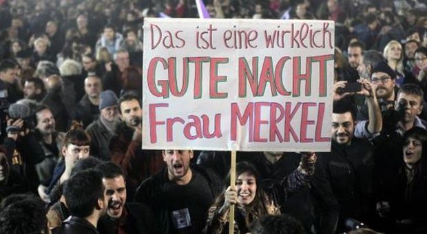 "Buonanotte signora Merkel", i sostenitori di Syriza festeggiano così (Ansa)