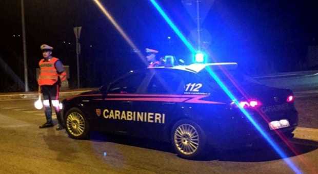 Tentano un altro assalto al Grotte Center Arrivano i carabinieri, ladri in fuga