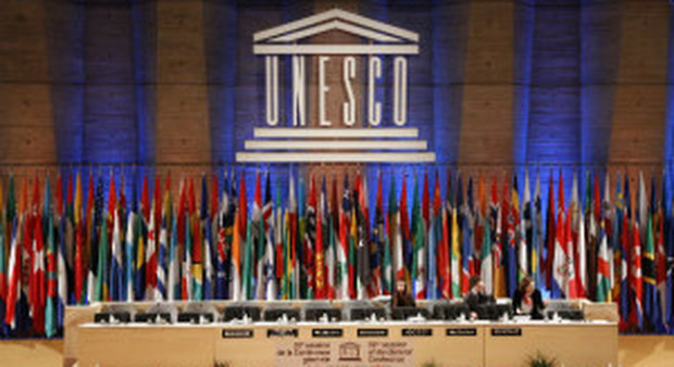 Renzi: «Caso Unesco-Israele inaccettabile: stop a queste posizioni»