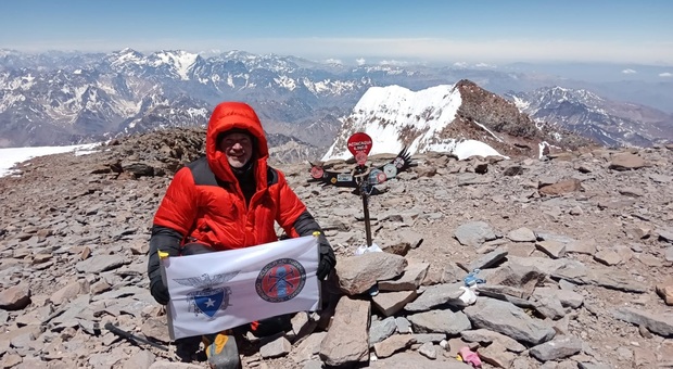 Impresa in solitaria sulle Ande, l'alpinista aquilano De Paolis in vetta all'Aconcagua