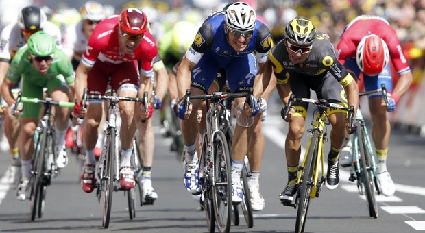 Tour de France: il fotofinish premia Kittel, Sagan resta in giallo