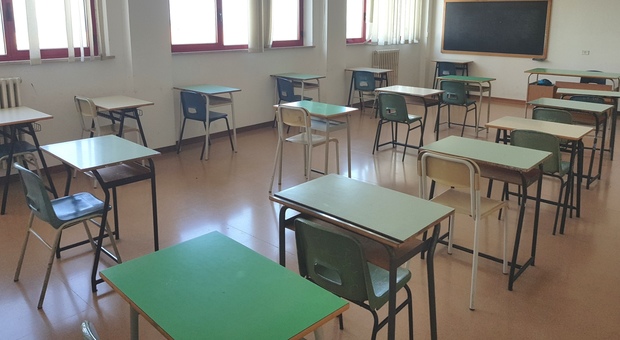 Scuola Giulio Cesare, da settembre gli studenti saranno trasferiti in un altro plesso: l'istituto Serrani pronto ad accoglierli