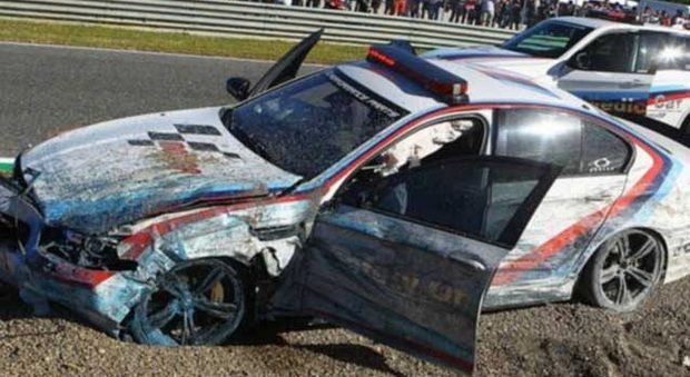 Uncini choc, si schianta in safety car nel Moto Gp a Jerez de la Frontera