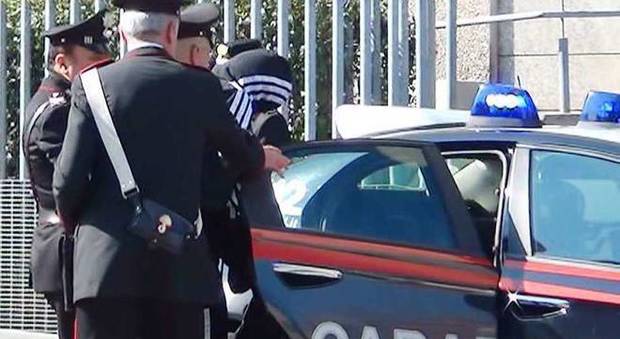 Ladro e truffatore seriale arrestato dai carabinieri nel Napoletano