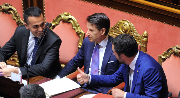 Governo, la prudenza di Conte irrita Salvini che lo corregge