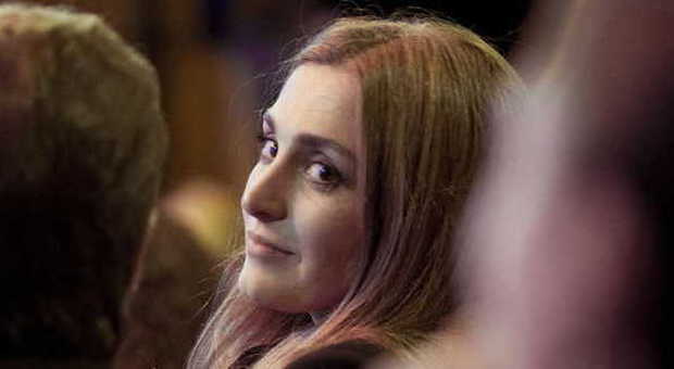 Love story Gayet-Hollande, l'attrice chiede 50.000 euro per le foto di Closer