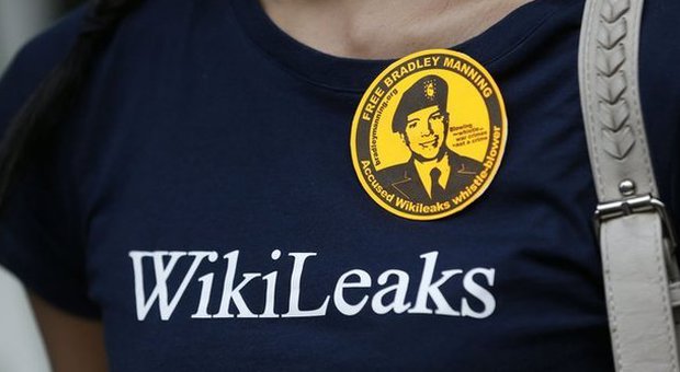 Vuole chiamare il figlio Wikileaks, la legge tedesca lo blocca