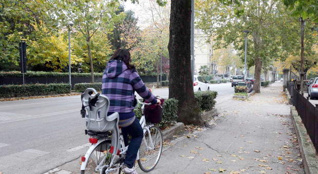 Coronavirus, con l'E-bike per muoversi in città nella fase 2 dell'emergenza: bonus mobilità da 1.500 euro