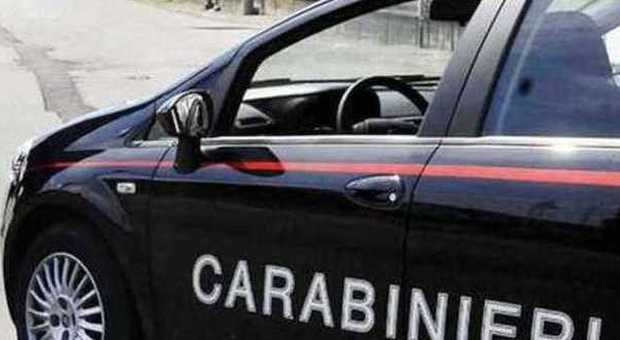 Salerno, spara contro moglie e figlio: arrestato 43enne