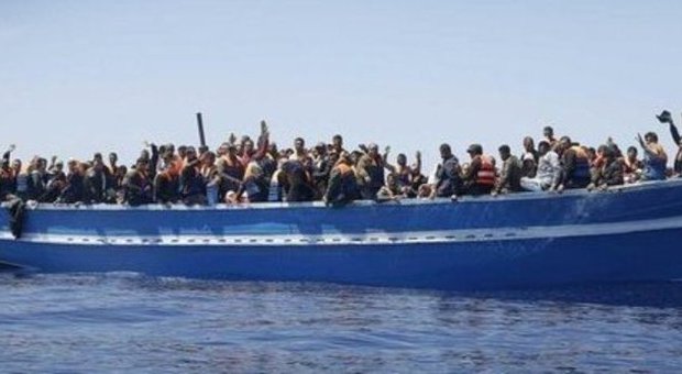 Migranti, i sopravvissuti: «Un'altra strage nel canale di Sicilia: almeno 40 morti»