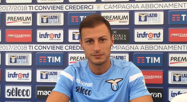 Lazio, Radu: «Aspetto Biglia a braccia aperte, è il nostro capitano. Sogno la Champions»