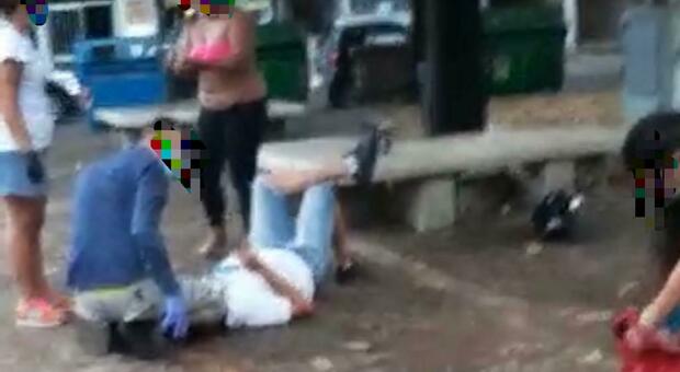 Latina, paura in piazza Santa Maria Goretti, un uomo colpito alla testa e lasciato in un lago di sangue, fuggito l'aggressore
