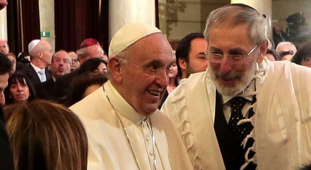 Papa Francesco visita la sinagoga di Roma: ghetto blindato DIRETTA TV