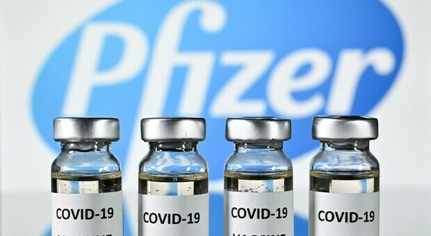Vaccino Covid, Pfizer: «Produrremo 2 miliardi di dosi nel 2021: +50%»