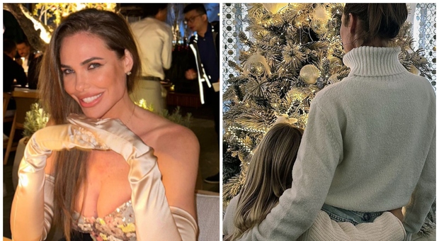 Ilary Blasi, la tenera foto con la figlia Isabel: vestite uguali davanti all'albero di Natale