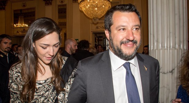 Flat tax, Salvini: ragioniamo su quota 50mila euro