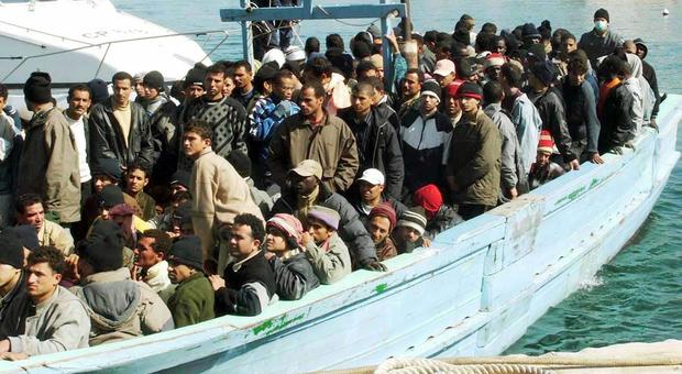 Migranti, recuperati 22 cadaveri nel canale di Sicilia, 21 sono donne