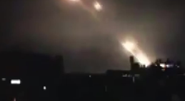 Tv Damasco: «Abbattuti due missili israeliani»