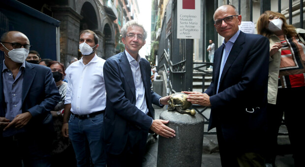 Enrico Letta a Napoli con Manfredi, messaggi al governo: «Subito i fondi per Napoli sono il garante del Patto»