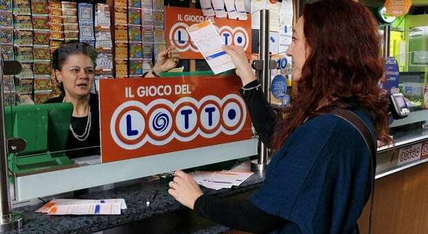 Gioca una serie di numeri e centra il "9", vinti a Cisterna 100.000 euro al 10eLotto