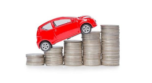 Costo auto, Sos tariffe: "Aumentano del 6,58% le spese per RC, carburante, bollo e revisione"
