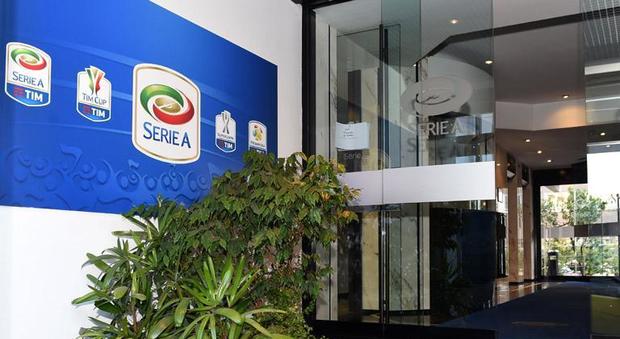 Lega Serie A, fallisce il blitz di Lotito e Cairo: Nicoletti rinvia al 27 l'assemblea elettiva per mancanza del numero legale