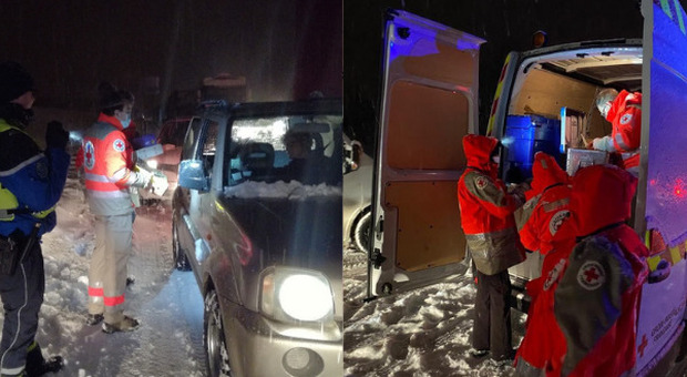 Notte al gelo per 2000 automobilisti: bloccati dalla neve in autostrada dopo un incidente