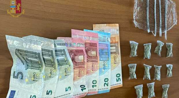 I soldi e la droga sequestrata