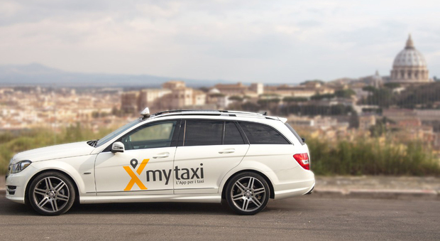 Mytaxi debutta a Roma con dei vantaggi: sconto del 50% sulle corse fino al 30 giugno, attivazione gratuita per i tassisti, che godono anche di promozioni sull'usato Mercedes