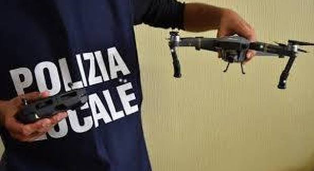 Roma, drone vola su Piazza Navona: sequestrato dai vigili
