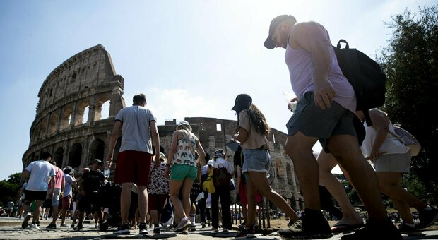 Turismo, i musei battono le spiagge: in Italia è un estate all incontrario